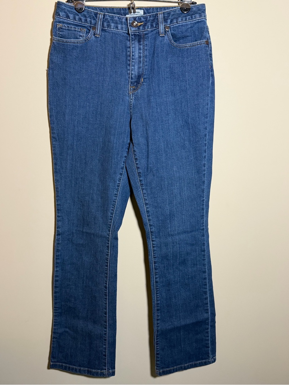 LL Bean Classic Fit Bootcut Jeans Womens 10 MT Medium Wash Stretch Denim 504930